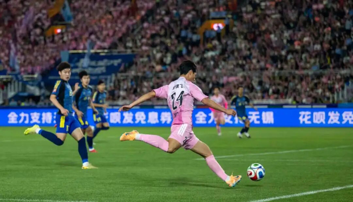 KAIYUN SPORTS平台-以平凡，赴不凡！|江苏足球联赛|足球赛|无锡|小微企业|赛事_新浪体育_新浪新闻